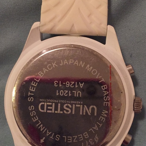 Watch - Picture 3 of 3